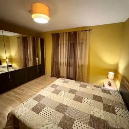 Workation Adler Taunusblick , 3-4 Personen, Balkon, 2 Badezimmer, Riesen Kueche, Waschmachine, Viel Platz, Privatparkplatz Apartament Bad Soden am Taunus
